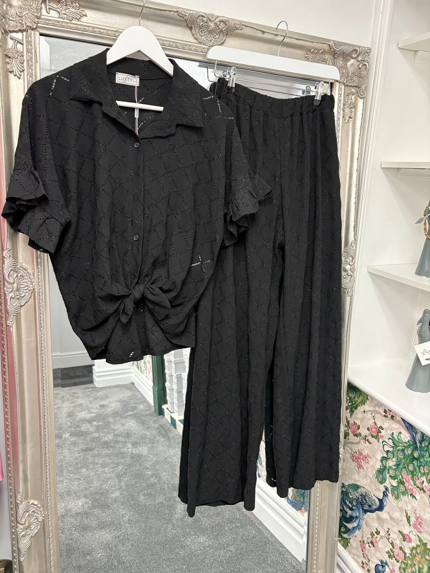 Luxtyle Cropped Top with Tie Front One Size fits 8-18