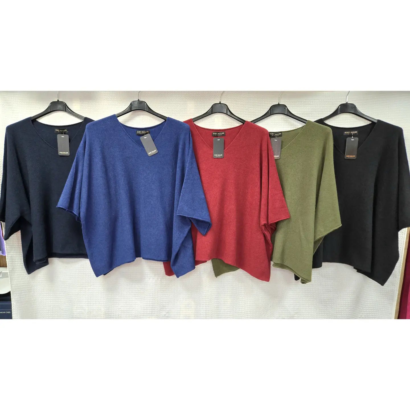 V Classic Soft Touch Drop Sleeve Knit One Size up to 18