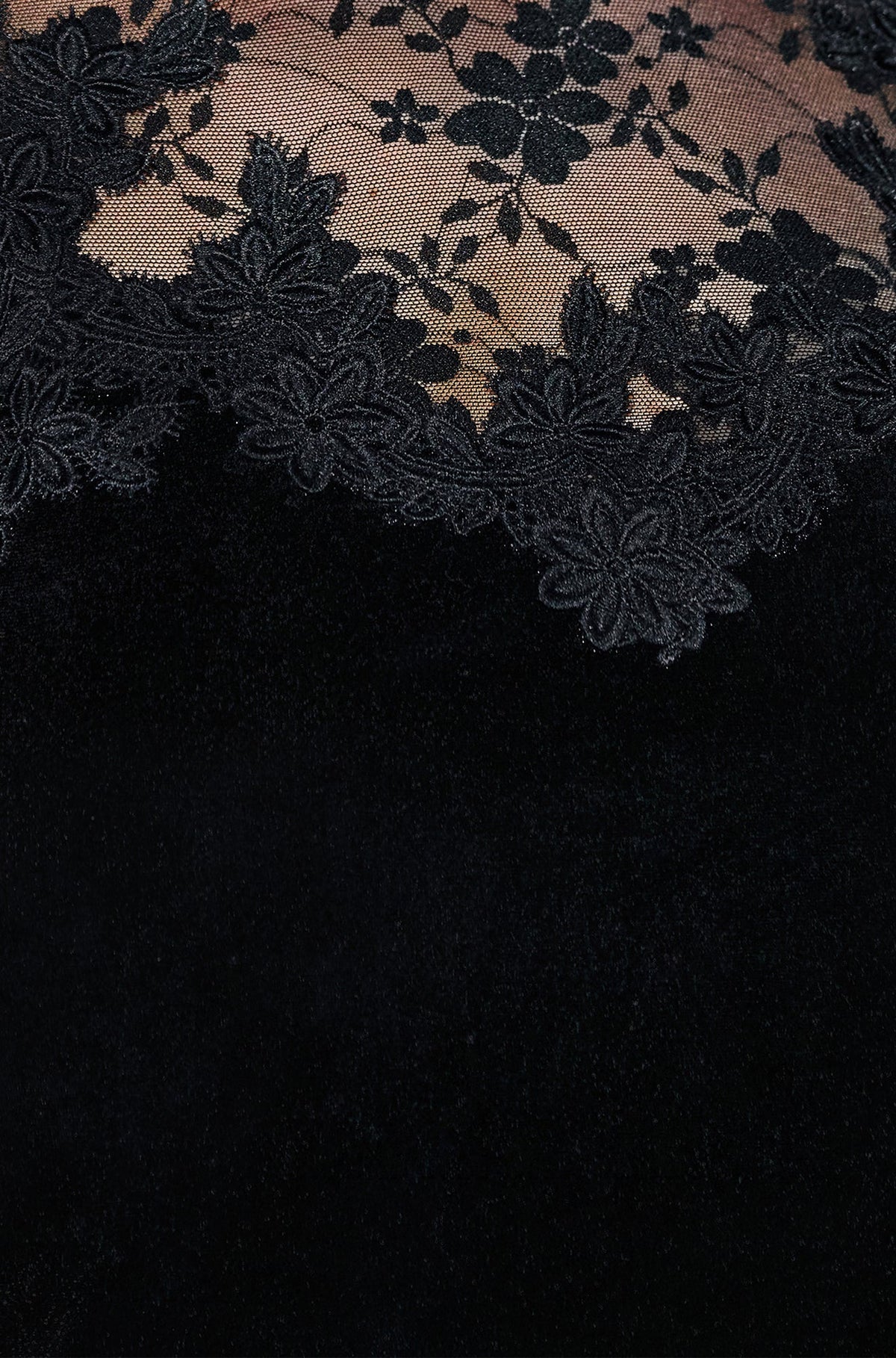 Yumi Black Lace Sleeve Velvet Fitted Mini Dress