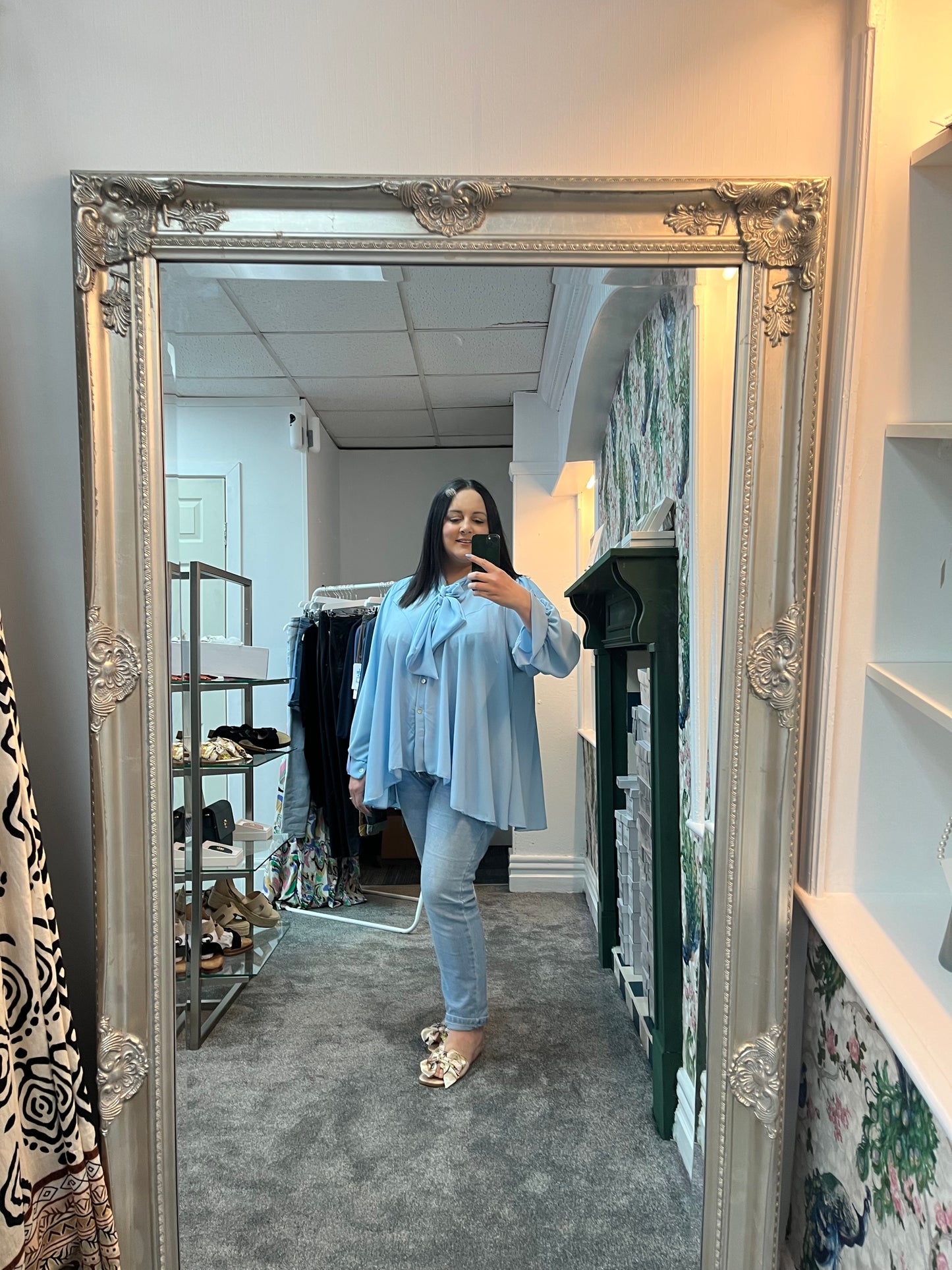 Italian Oversized Pussy Bow Button Top One Size Fits Size 8-22