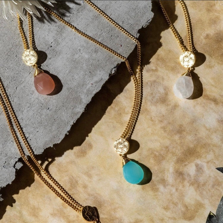 Classic Athena Kate Gemstone Necklace: Peach Moonstone