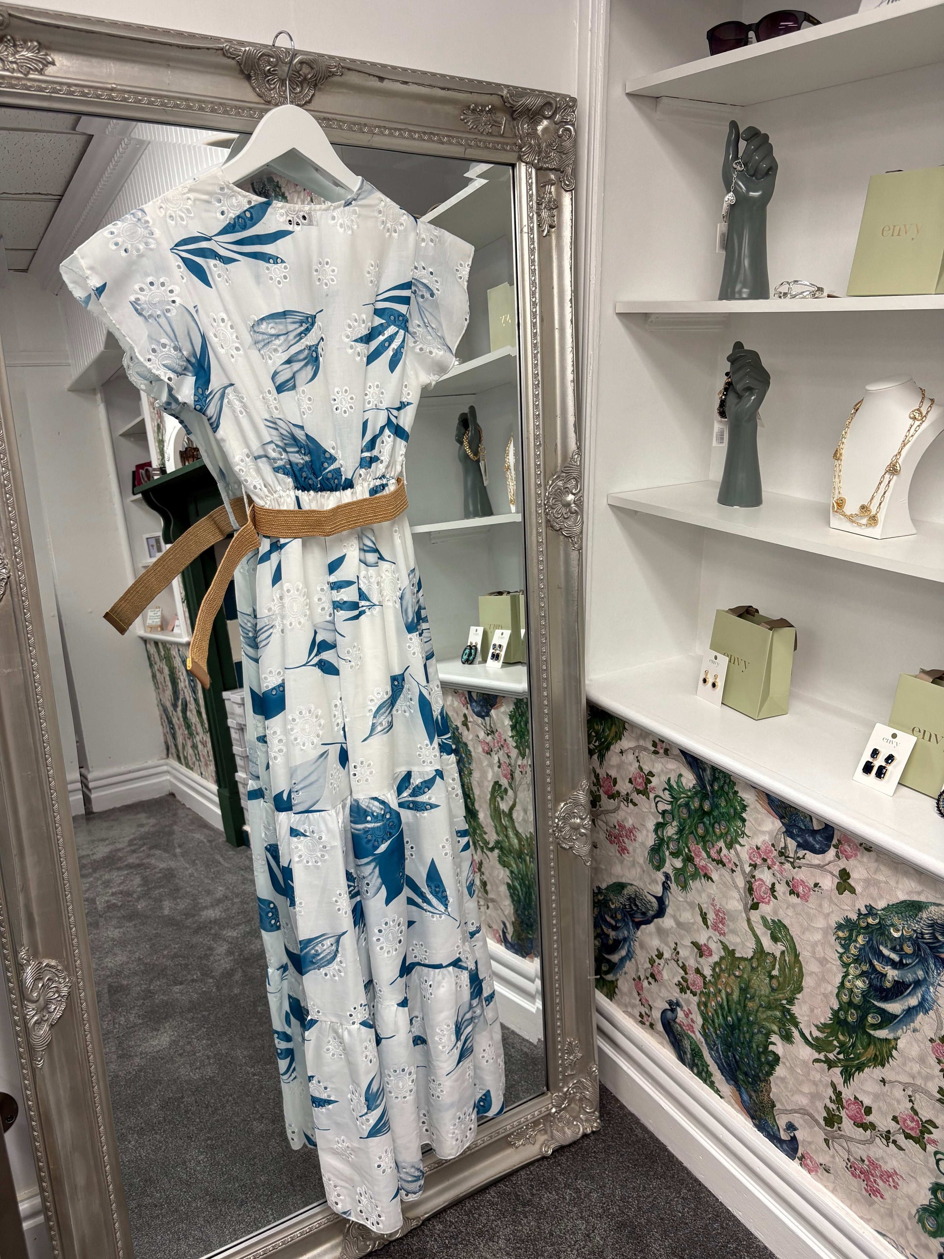 Luxtyle White Flower Dress One Size 8-14