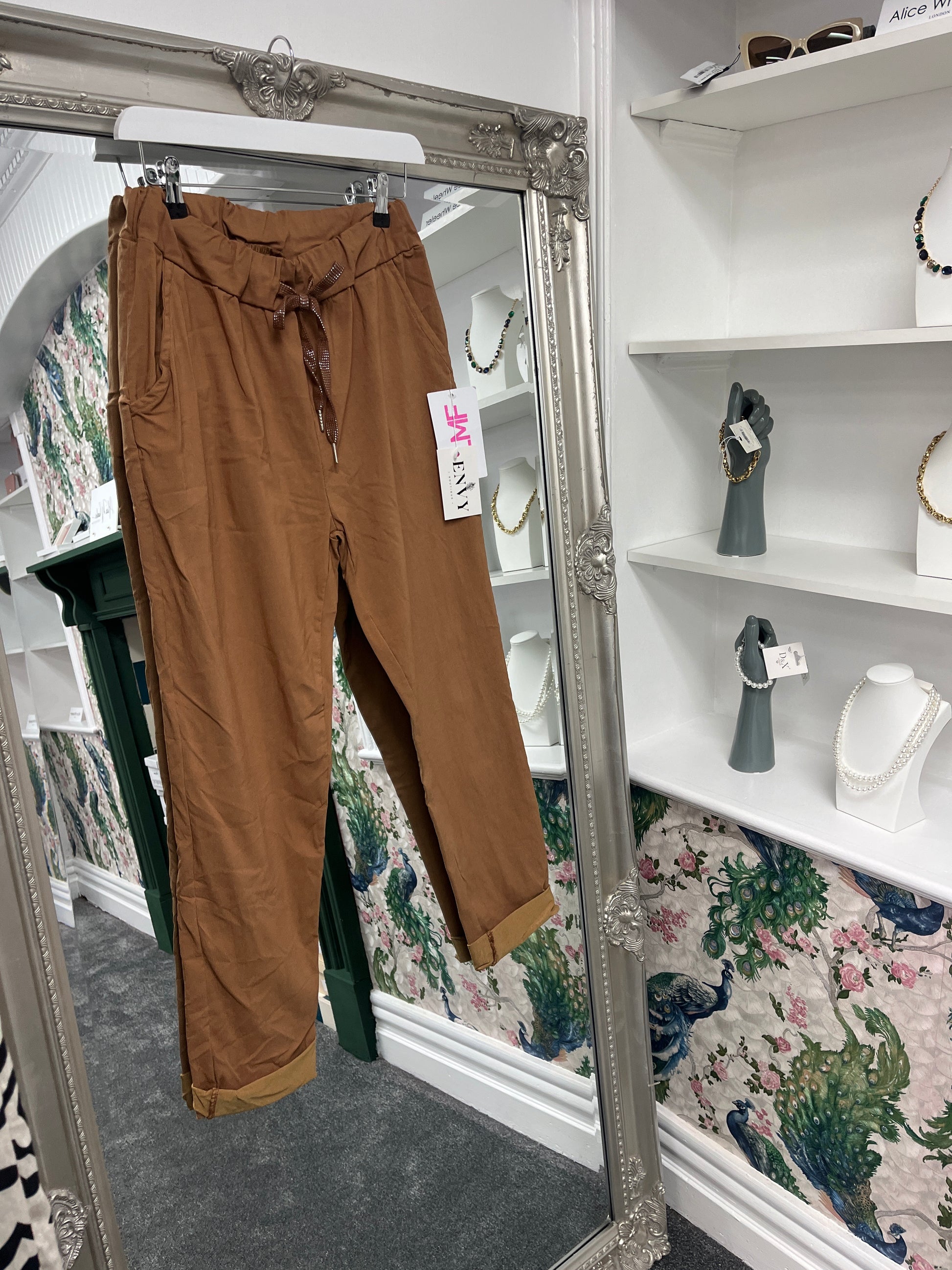 Sparkling plain glitter drawstring trousers in a versatile one-size fit (8-16), perfect for adding shine to any outfit.