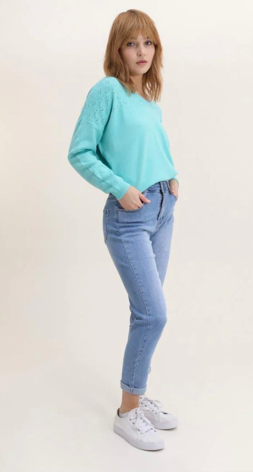 G Smack Mom Fit Jeans | Style M890 | Turn Up Ankle Denim