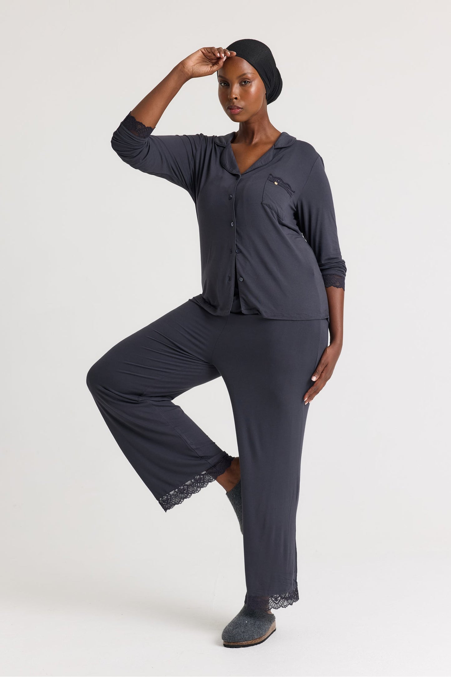 Bamboo Lace Long Pyjama Set in Raven