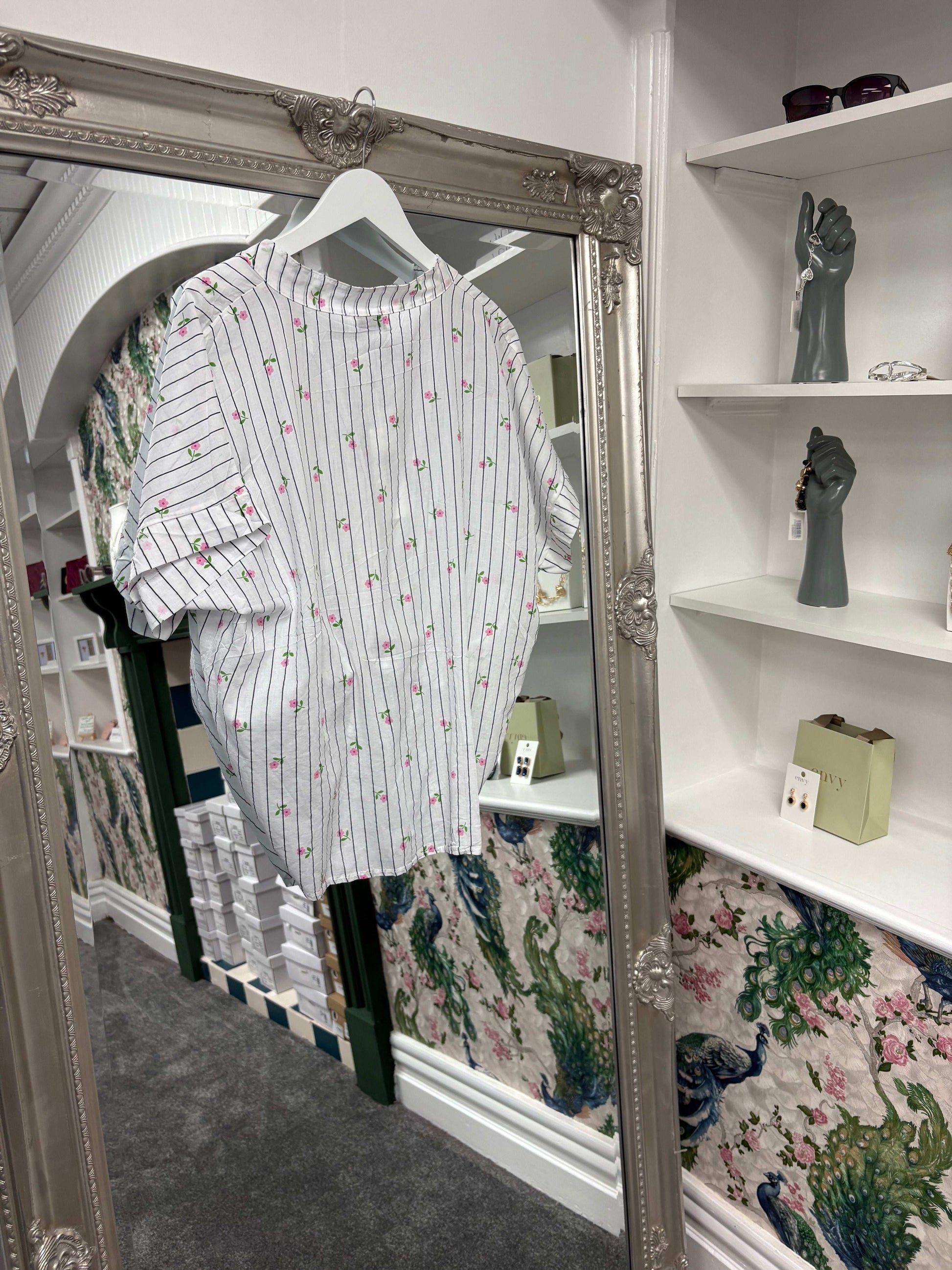 Luxtyle Flower and Stripe Short Sleeve Shirt One Size 8-18