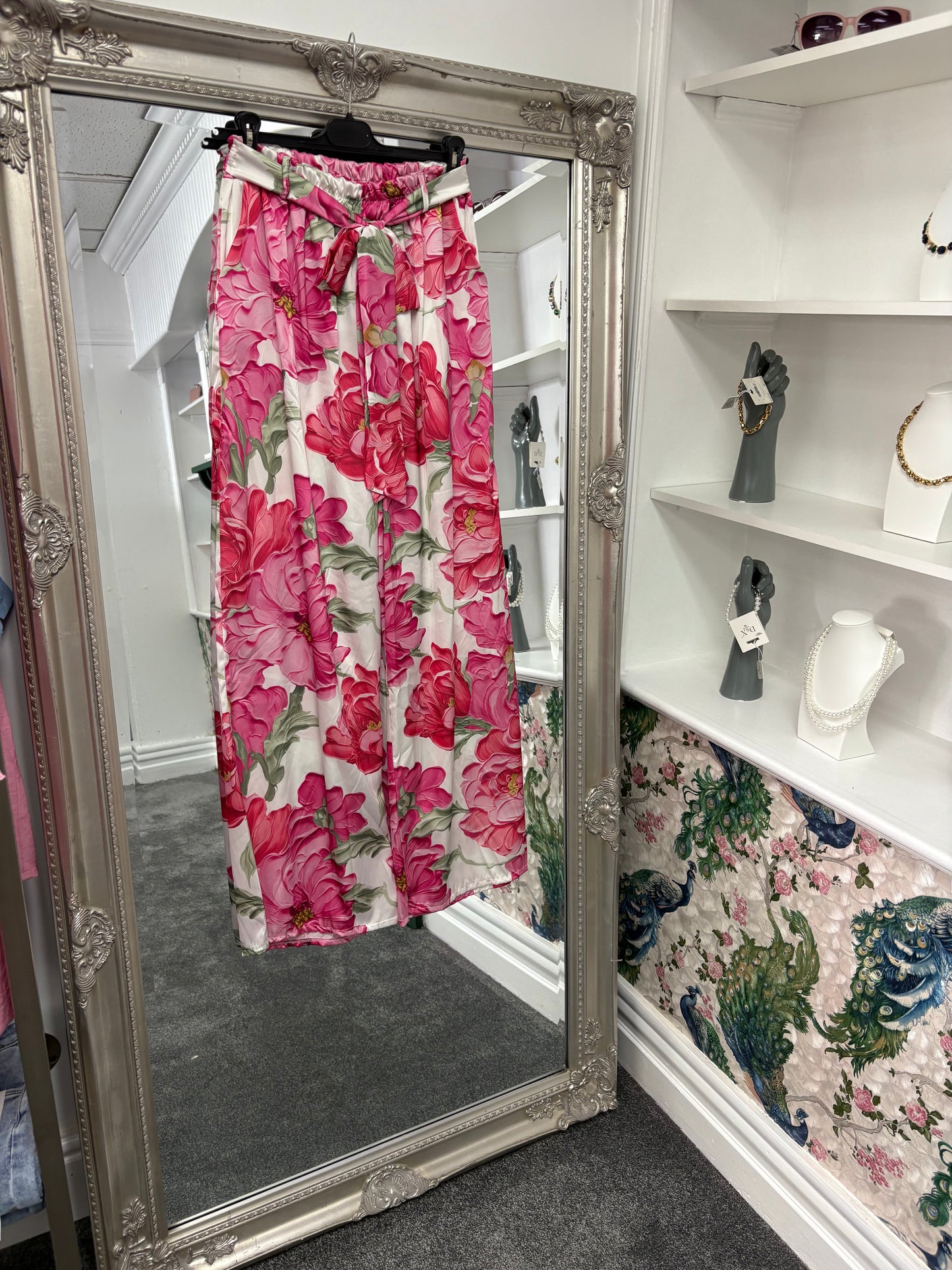 Luxtyle Pink and White Floral Trousers One Size 8-14/16