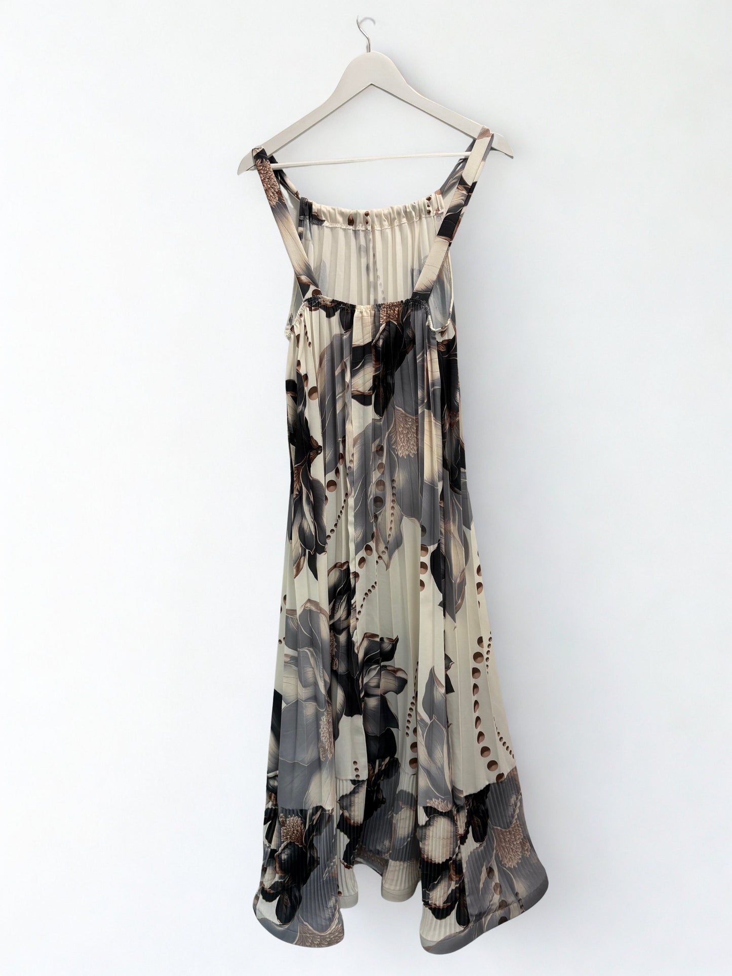 Printed Flowing Sleeveless Maxi Dress One Size 8-22