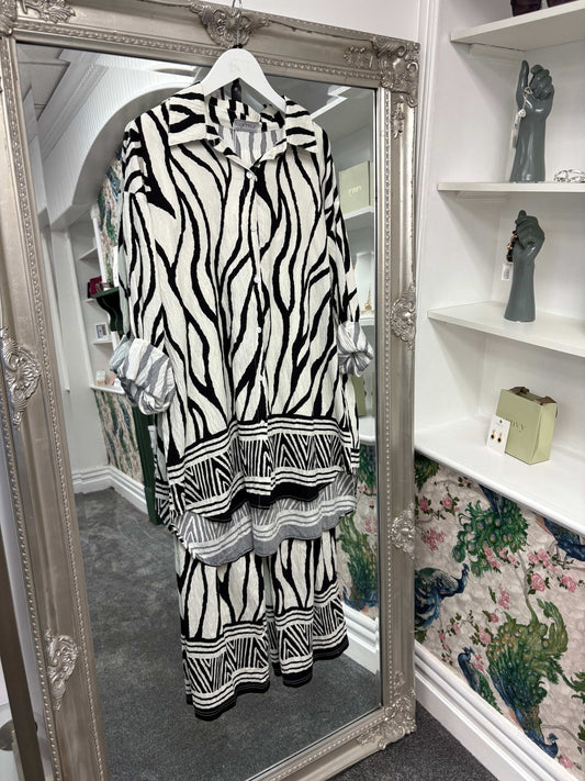 Luxtyle Zebra Co-ord set One Size 8-16/18