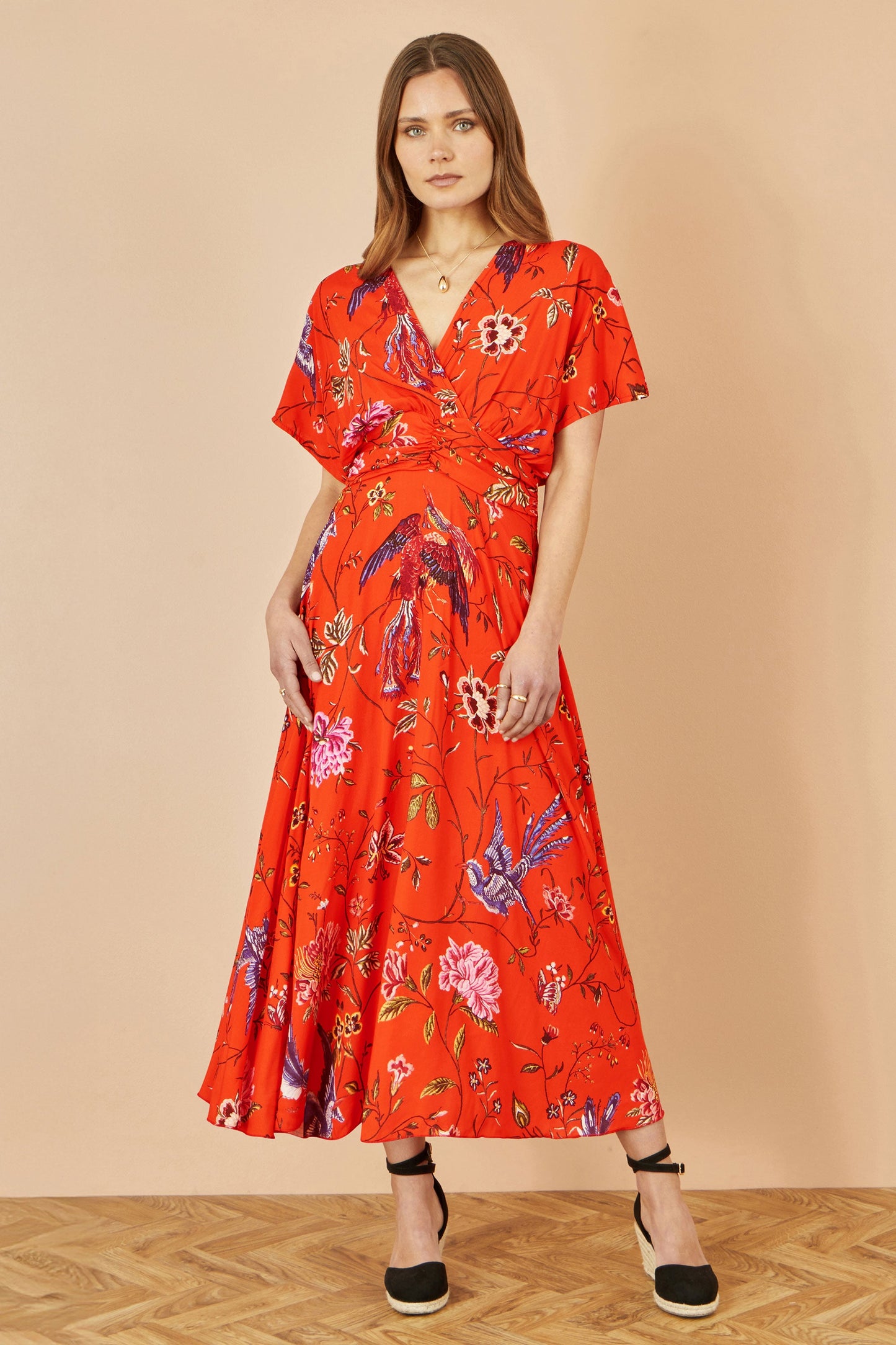 Yumi Orange Viscose Bird and Floral Print Kimono Midi Dress – Envy Boutique Yumi Orange Viscose Bird and Floral Print Kimono Midi Dress – Envy Boutique