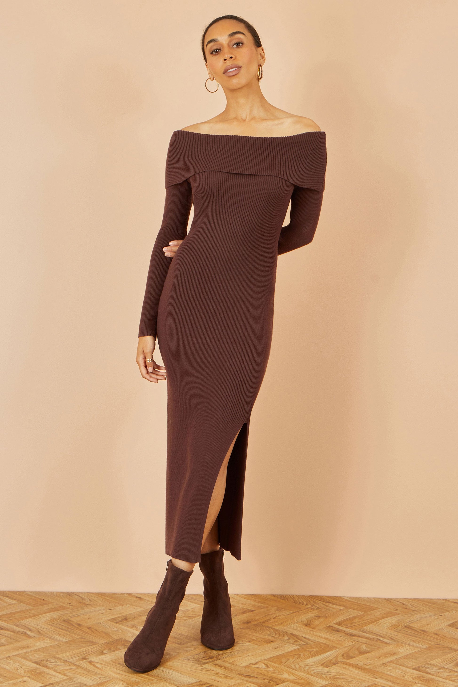 Yumi Brown Bardot Knitted Fitted Midi Dress – Envy Boutique