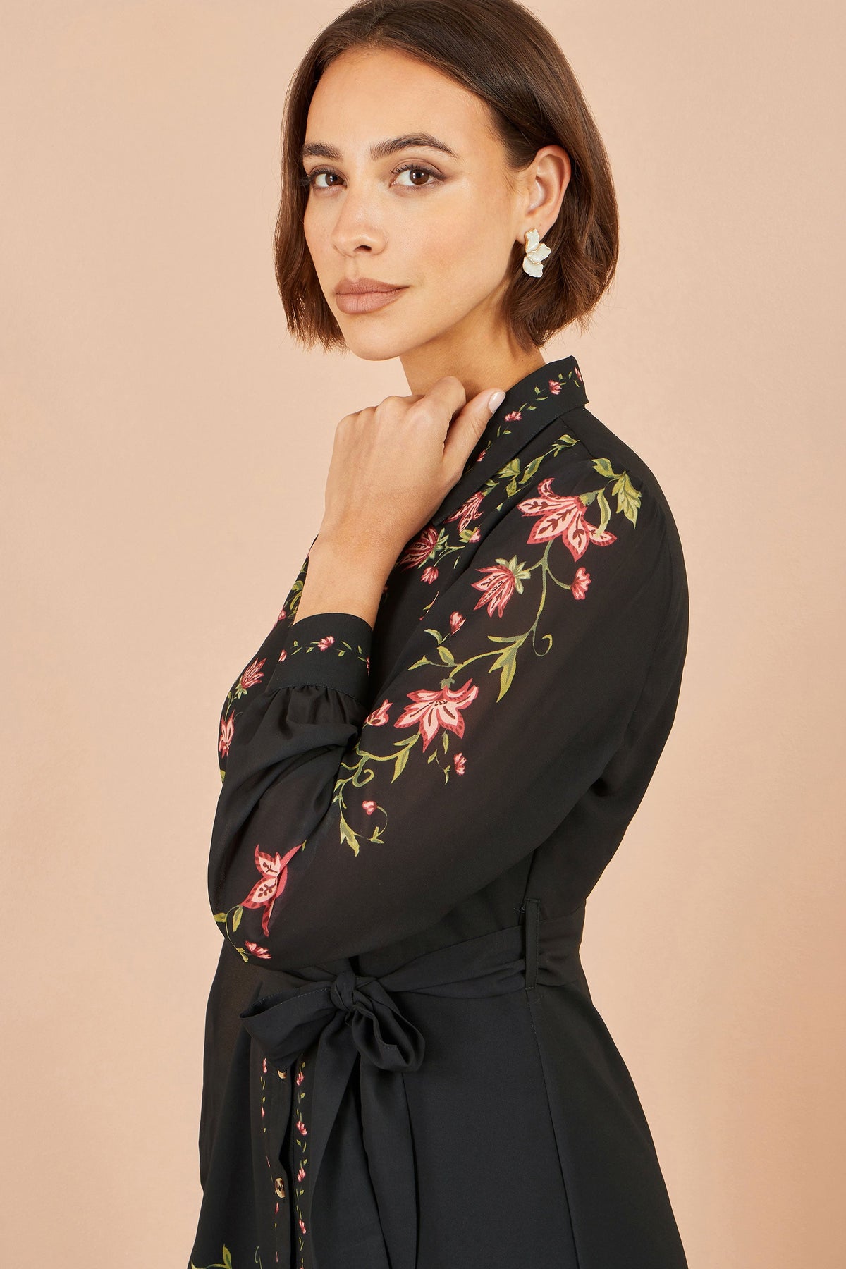 Yumi Black Floral Placement Midi Shirt Dress