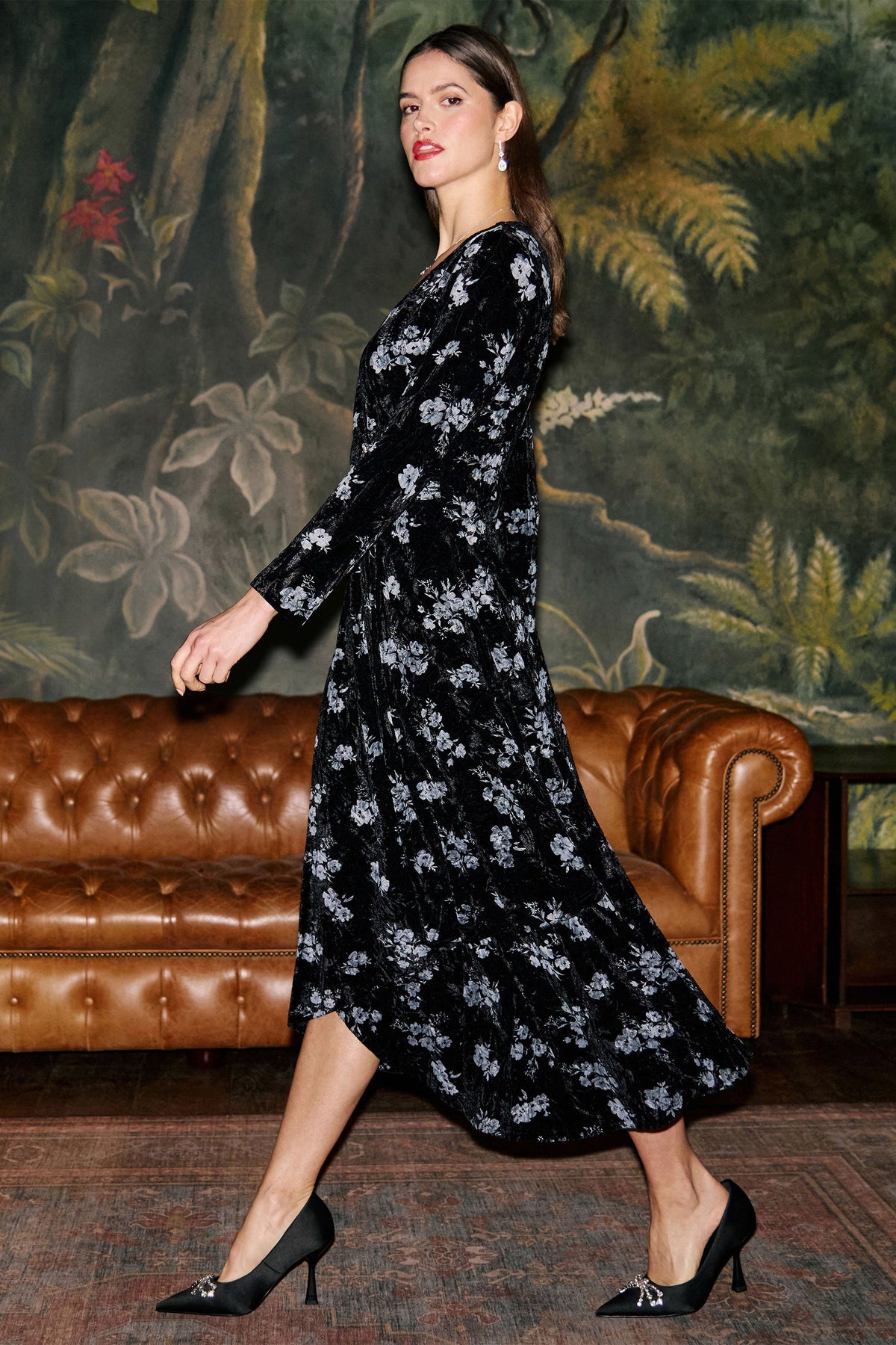 Yumi Black Floral Velvet Midi Wrap Dress