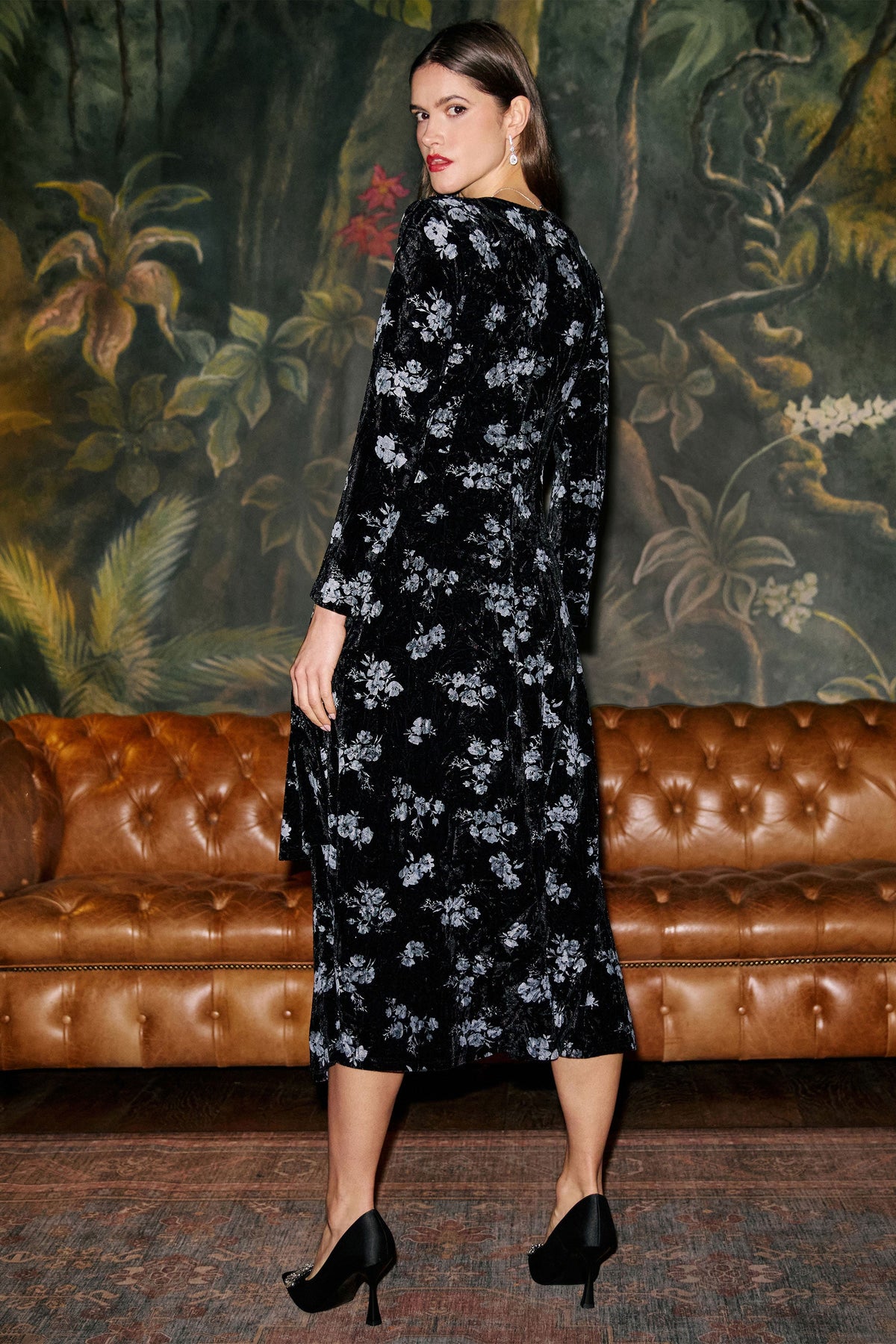 Yumi Black Floral Velvet Midi Wrap Dress