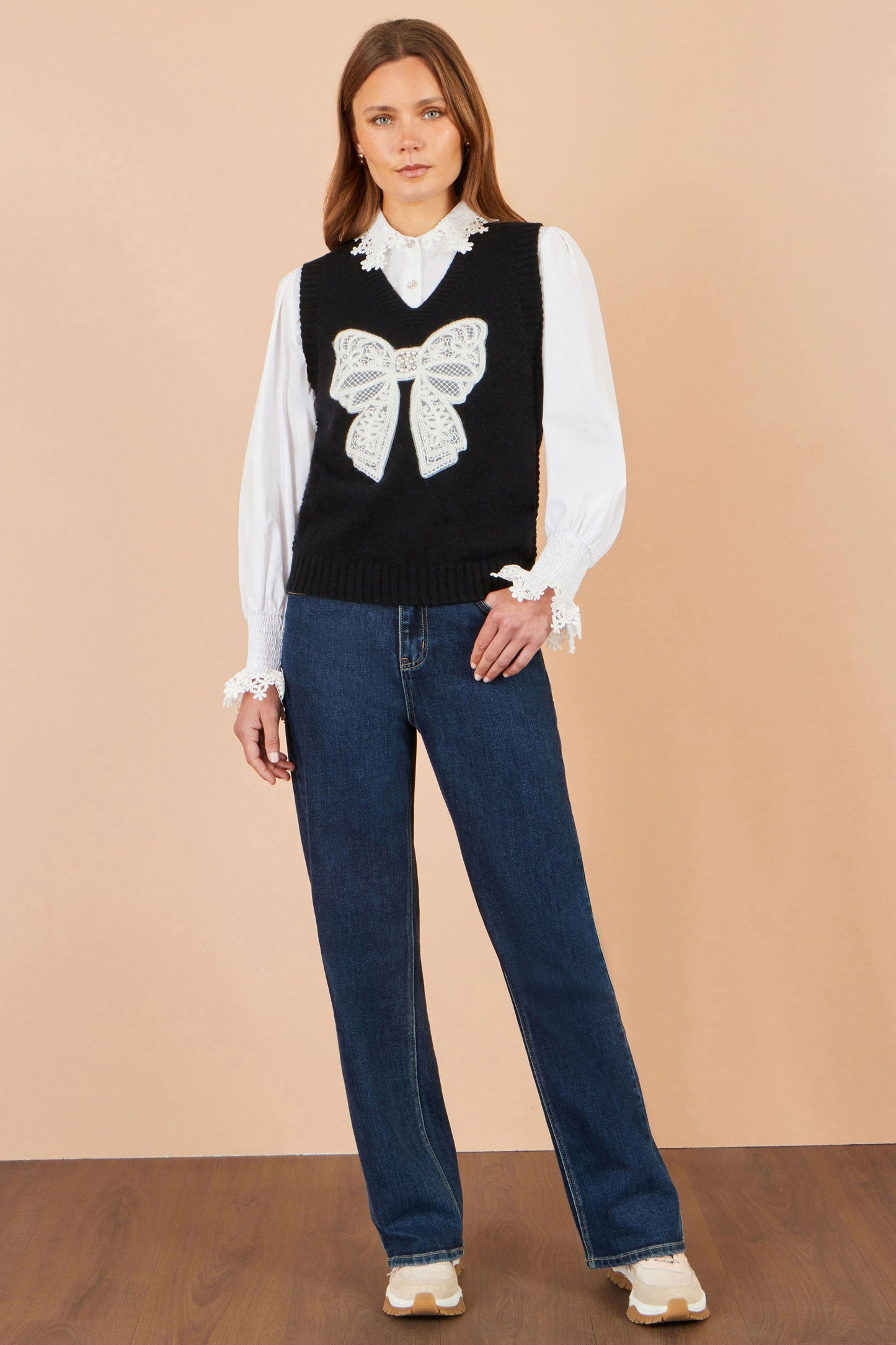 Yumi Black Lace Bow Knitted Pullover