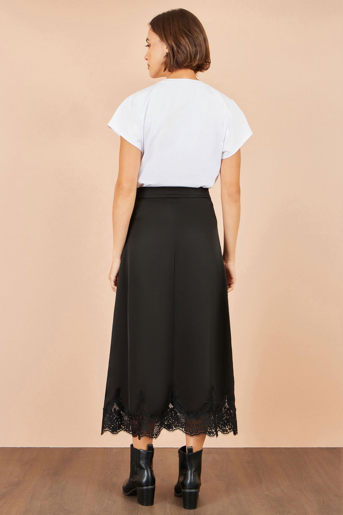 Yumi Black Satin Midi Skirt With Lace Trims