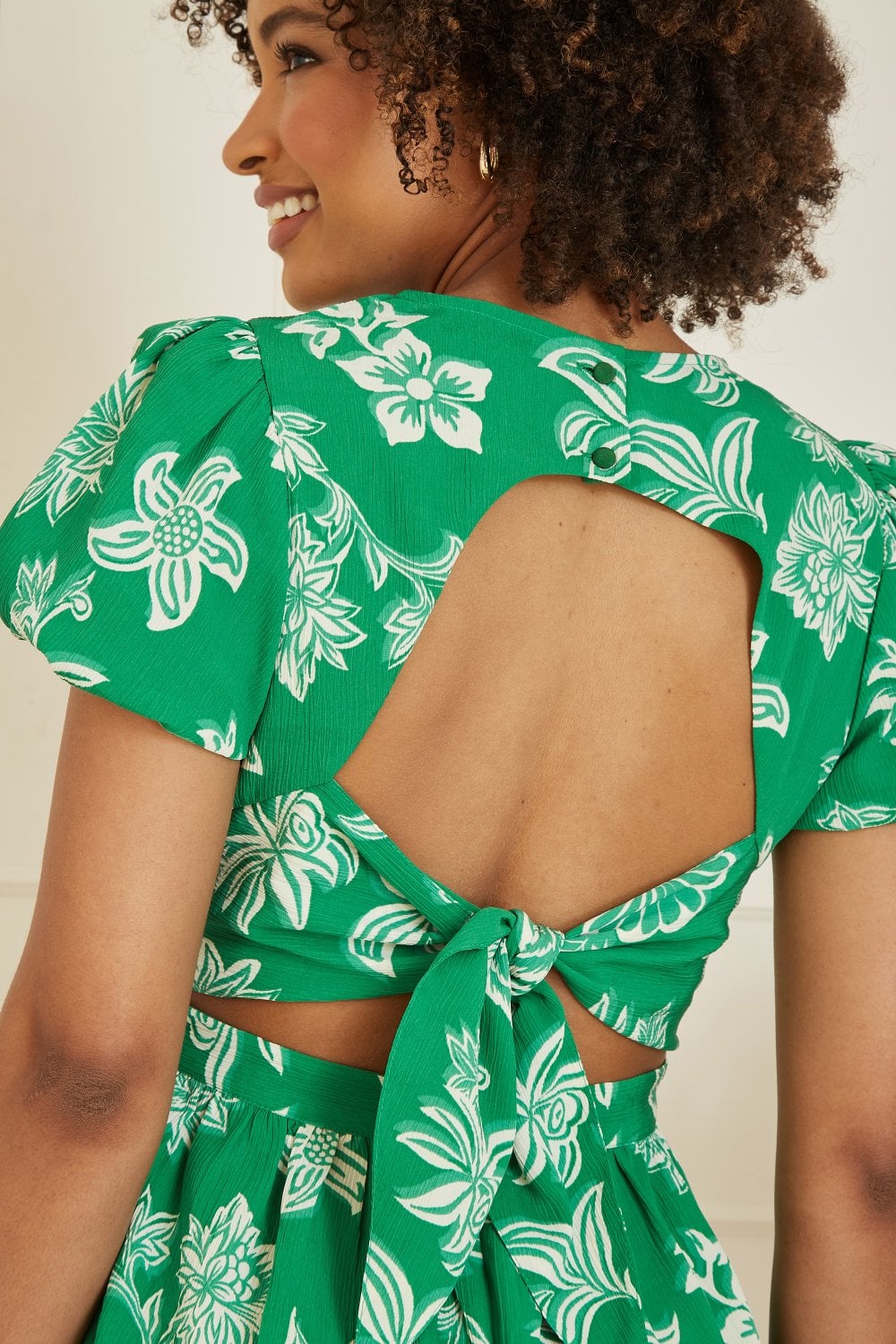 Mela Green Floral Print Skater Dress With Back Tie Mela Green Floral Print Skater Dress With Back Tie